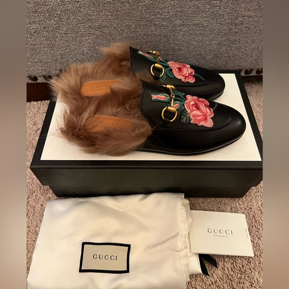 New Gucci Princetown Horsebit fur Mules Lined black Embroidered Flower size 35 - Picture 14 of 14